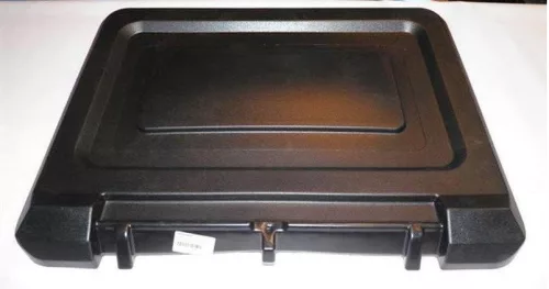 Ușa cutiei de scule