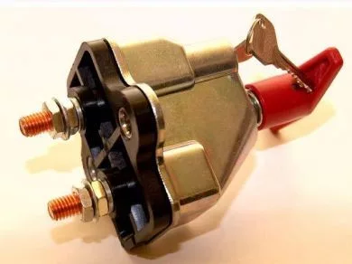 Întrerupător cu cheie roșie