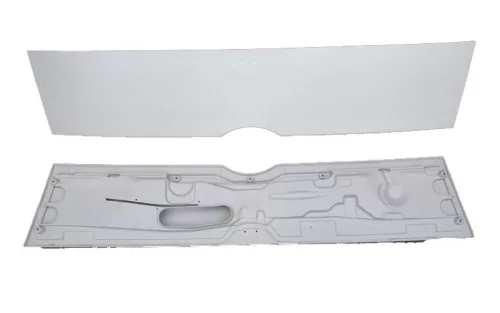 Mb. Arocs service door