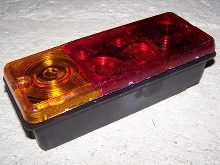 Lampa spate 3 funcție dreapta