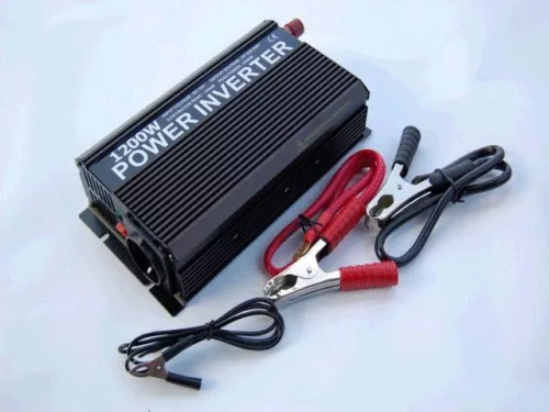 Convertor de putere 12V -&gt, 220V 1200W + mufă USB