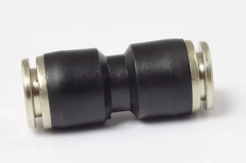 Conector drept din plastic 8mm (cu capăt metalic)