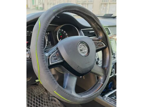 HUSA PENTRU VOLAN 37-39CM IMITATIE DE PIELE NEGRU/VERDE