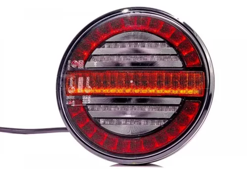 Lumina din spate LED cu 3 funcții (pornire în mers)