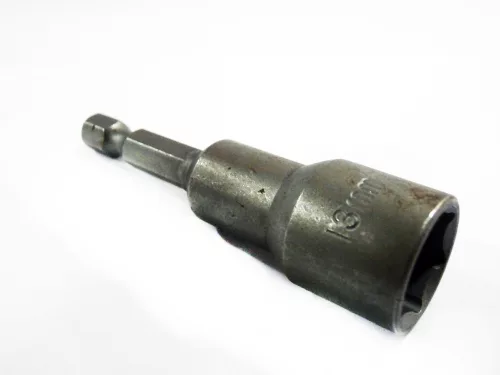 CHEIE HEXAGONALA MAGNETICA PENTRU INSURUBAT 1/4" 13mmx65mm